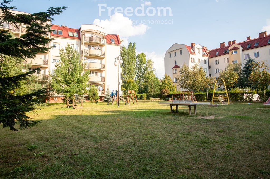 Mieszkanie dwupokojowe na sprzedaż Radom, Os. Xv-Lecia, Żwirki i Wigury  64m2 Foto 16