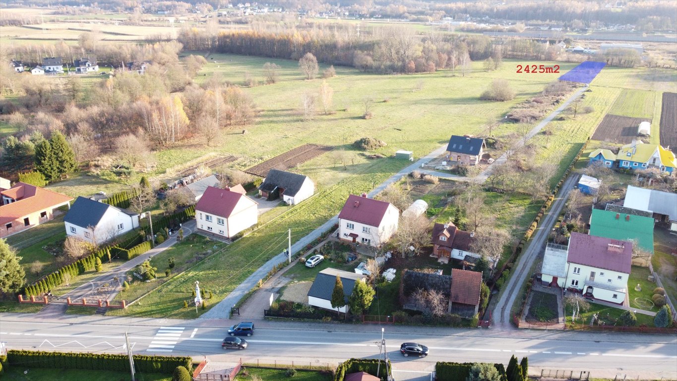 Działka budowlana w Krzeczowie – 2425 m², media, blisko domów Krzeczów  2 425m2 Foto 1