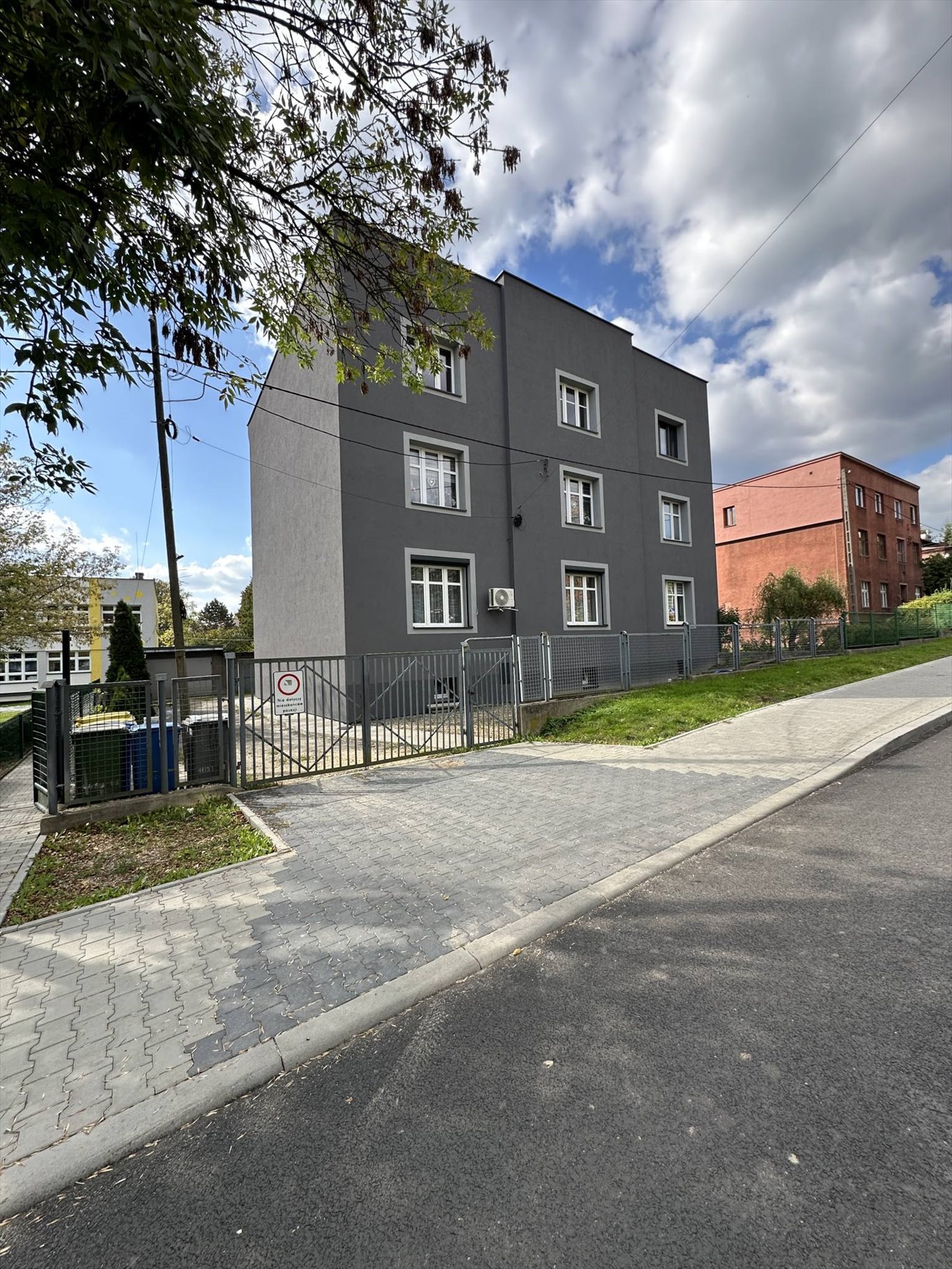 Mieszkanie 66 m2 z garażem i piwnicą w Mysłowicach Mysłowice, Śródmieście, Armii Krajowej  66m2 Foto 1
