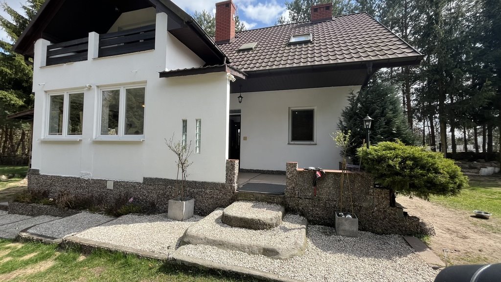 Dom z dużą działką, stawem i dostępem do rzeki Barycz Stara  90m2 Foto 1