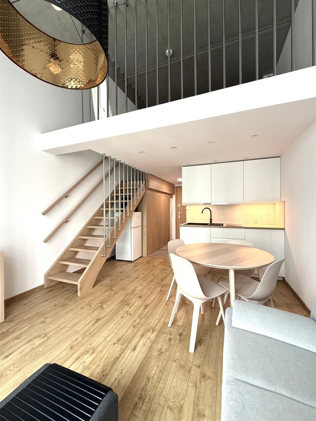 Komfortowe studio z antresolą, klimatyzacją i windą zapraszam Wrocław  25m2 Foto 1