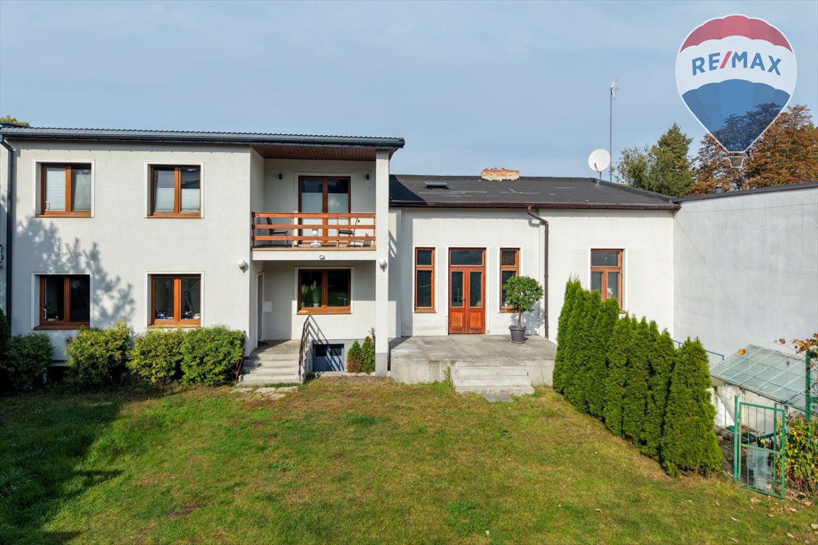 Do sprzedania przestronny dom z niezależnym lokalem w Żyrardowie Żyrardów, Danuty Sziedzikówny "Inki" 4B  212m2 Foto 1
