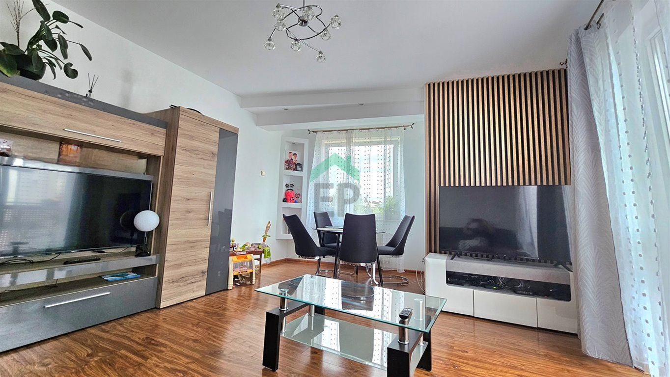 Mieszkanie dwupokojowe na wynajem Częstochowa, Parkitka  52m2 Foto 1