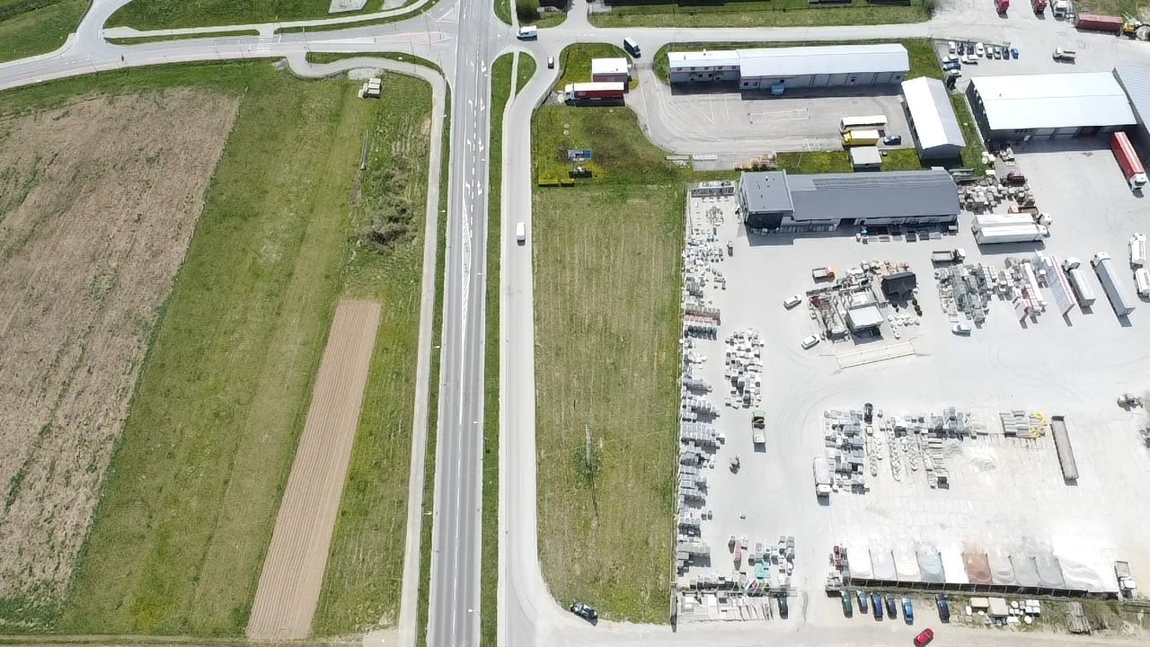 Działka inwestycyjna 3,3 ha przy drodze krajowej w Jaśle Jasło, Piłsudskiego  3 275m2 Foto 1