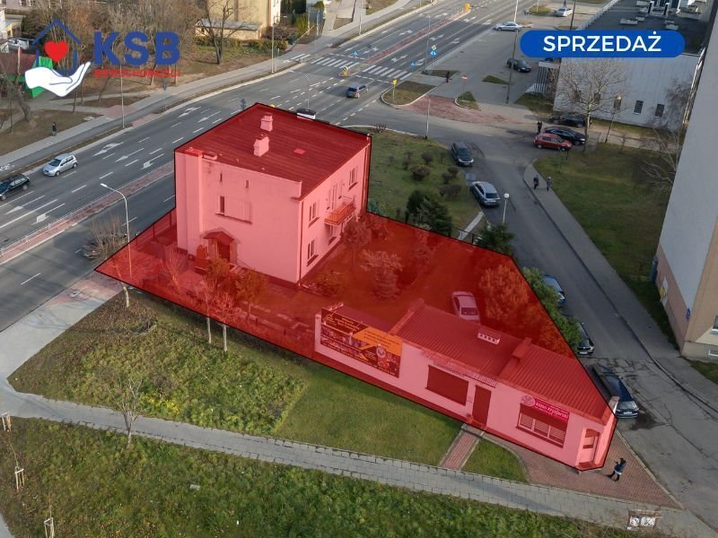 Dom na sprzedaż Ostrowiec Świętokrzyski  226m2 Foto 1