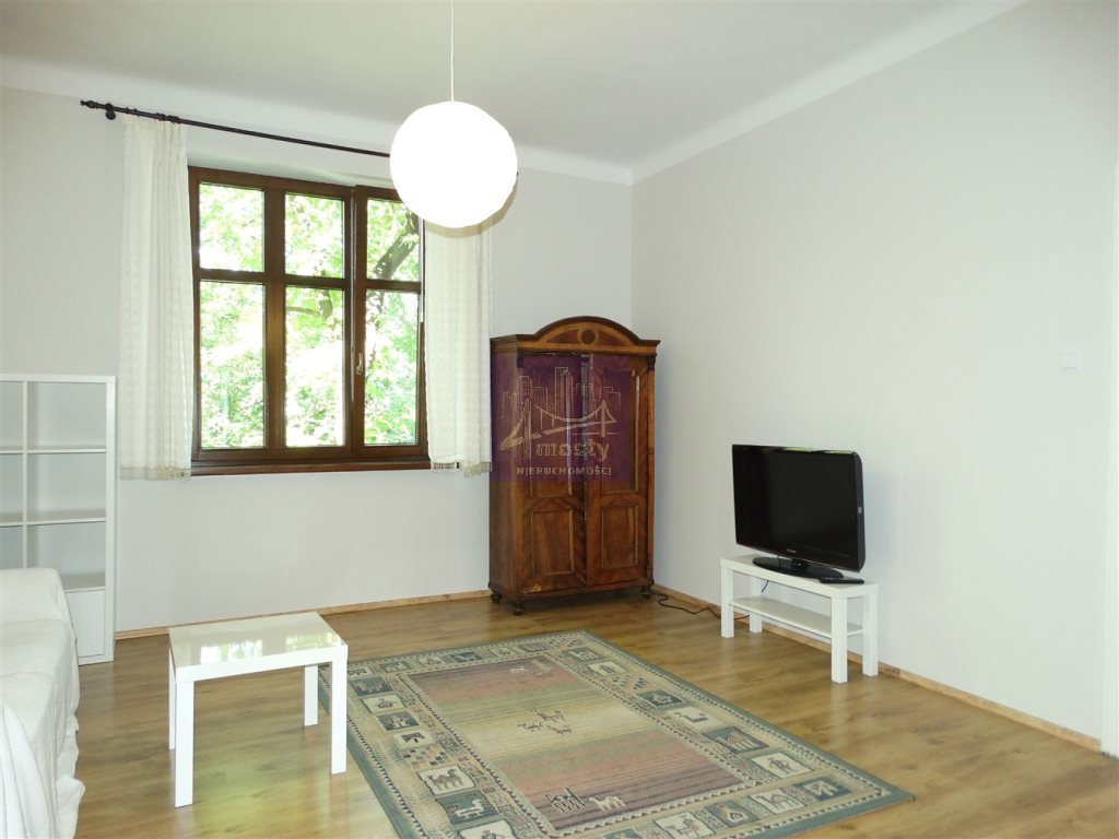 Mieszkanie dwupokojowe na wynajem Kraków, Stare Miasto 64m2 Foto 1 Mieszkanie dwupokojowe na wynajem Kraków, Stare Miasto 64m2 Foto 1