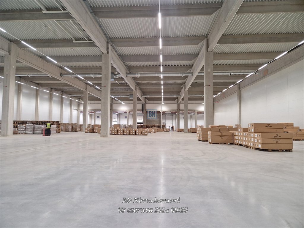 Lokal użytkowy na wynajem Cieszyn  4 000m2 Foto 1