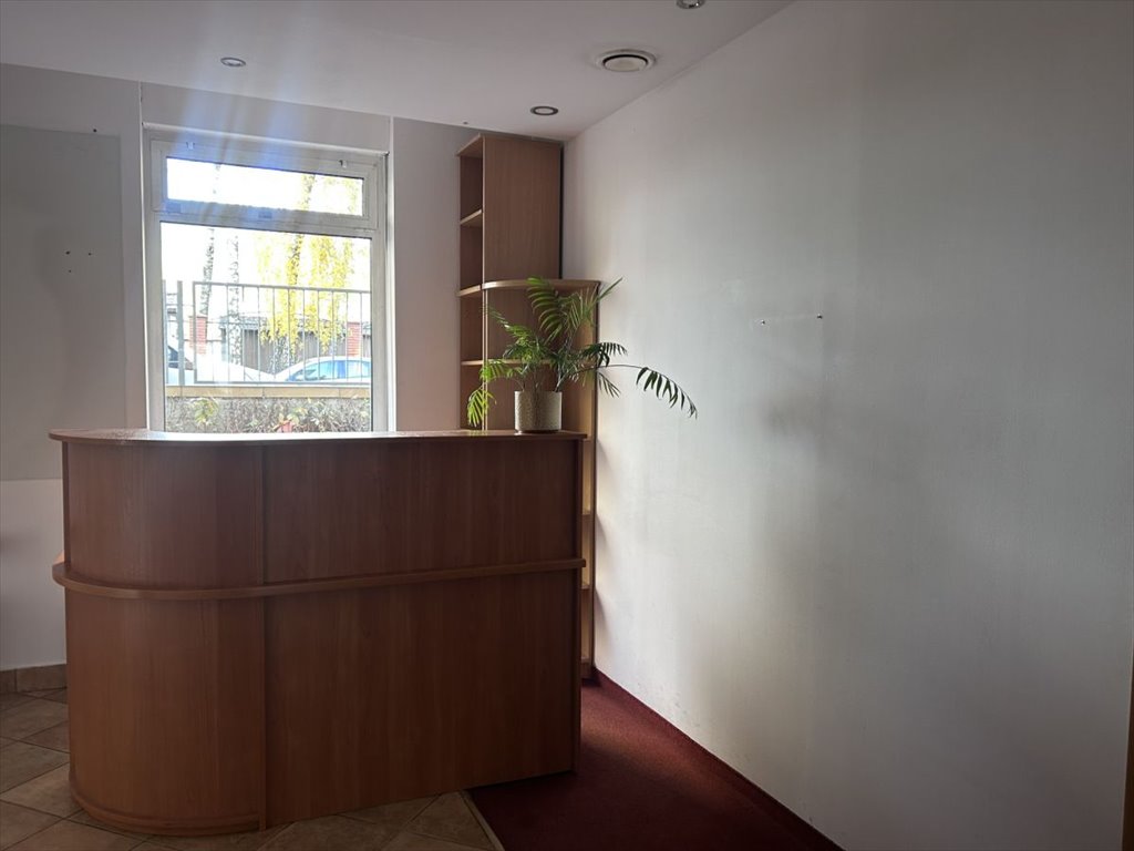 Lokal usługowy 91 m2 z miejscem postojowym, klimatyzacją Warszawa, Ochota, Włodarzewska  91m2 Foto 1