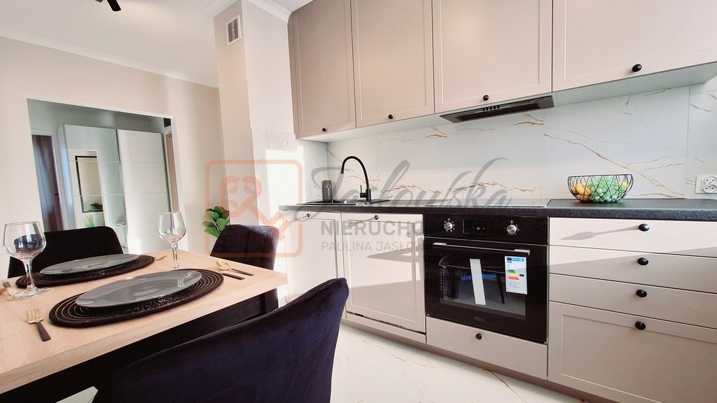 Mieszkanie trzypokojowe na sprzedaż Rzeszów, Ignacego Solarza  64m2 Foto 1