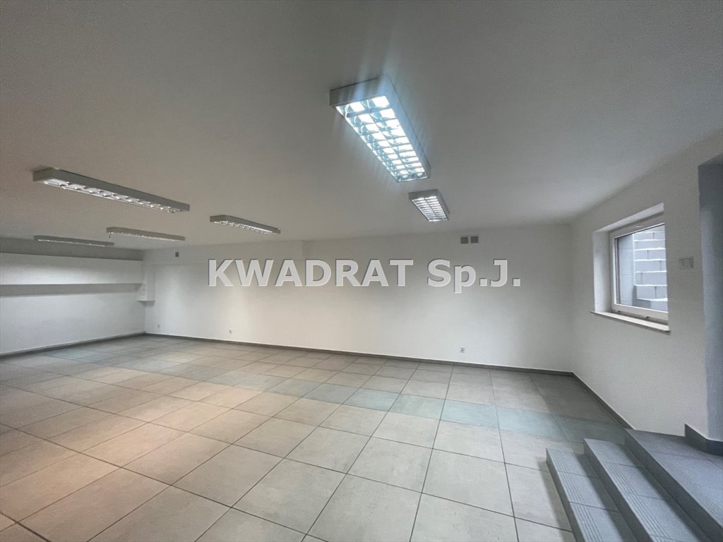 Lokal użytkowy na wynajem Kępno  104m2 Foto 1