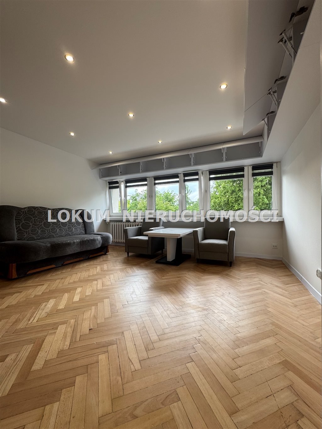 Studio 25 m² z pełnym wyposażeniem, remont, blisko centrum Jastrzębie-Zdrój, Osiedle Pionierów, Śląska  25m2 Foto 1
