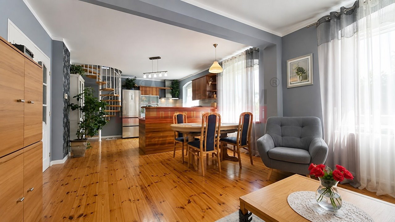 Polecam dwupoziomowe 84,08 m² w Brzegu z dużą piwnicą Brzeg  84m2 Foto 1