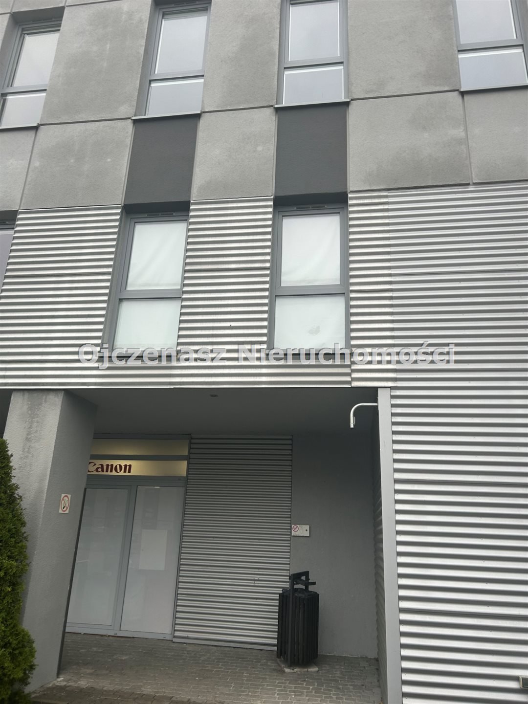 Magazyny 180 m2 z WC i parkingiem w biurowcu Bydgoszcz, Okole  180m2 Foto 1