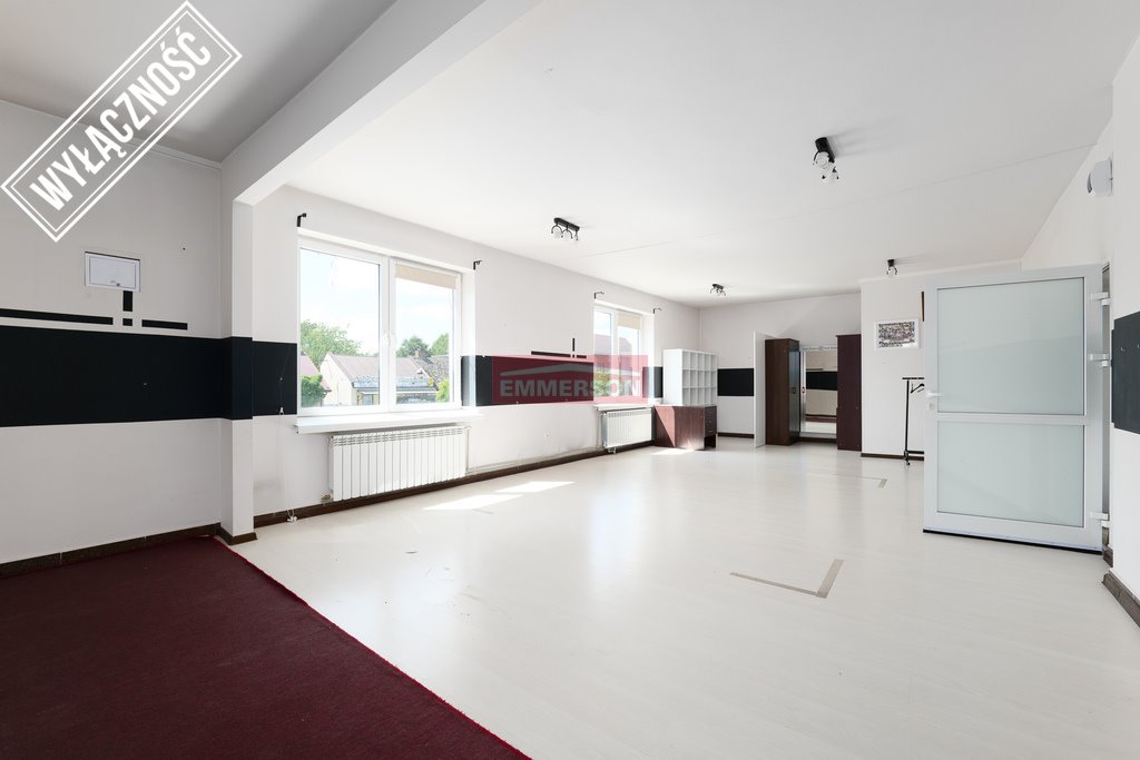 Na wynajem przestronny lokal usługowy 64 m² z własną toaletą Nowe Brzesko, Nowy Rynek  64m2 Foto 1