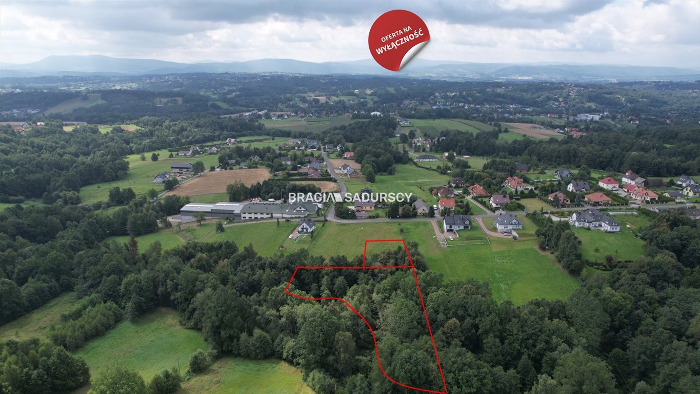 Widokowa działka 5753 m2 z budowlanym 803 m2 w Sieprawiu Siepraw  5 753m2 Foto 1