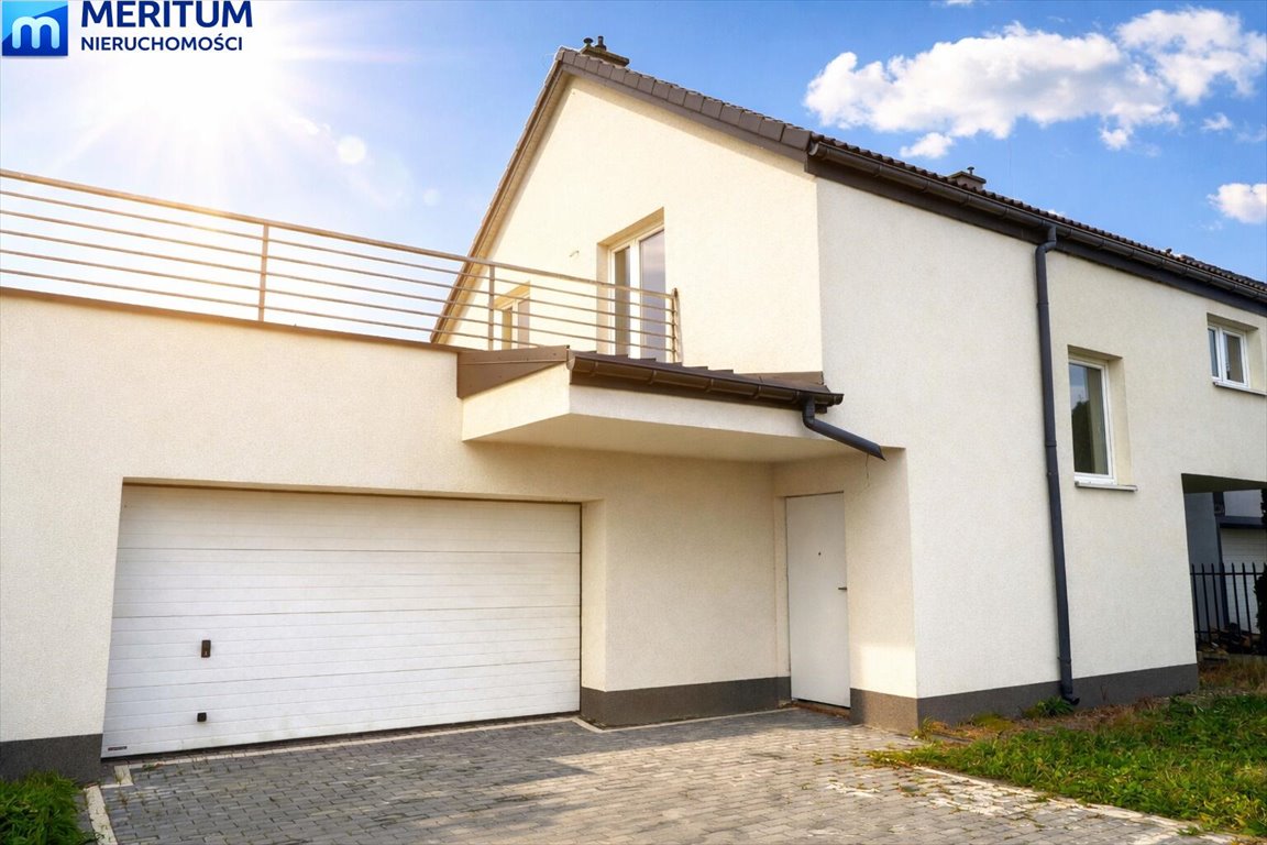 Polecam nowoczesny dom skrajny 155 m² z garażem w Zaborówku Zaborówek  155m2 Foto 1