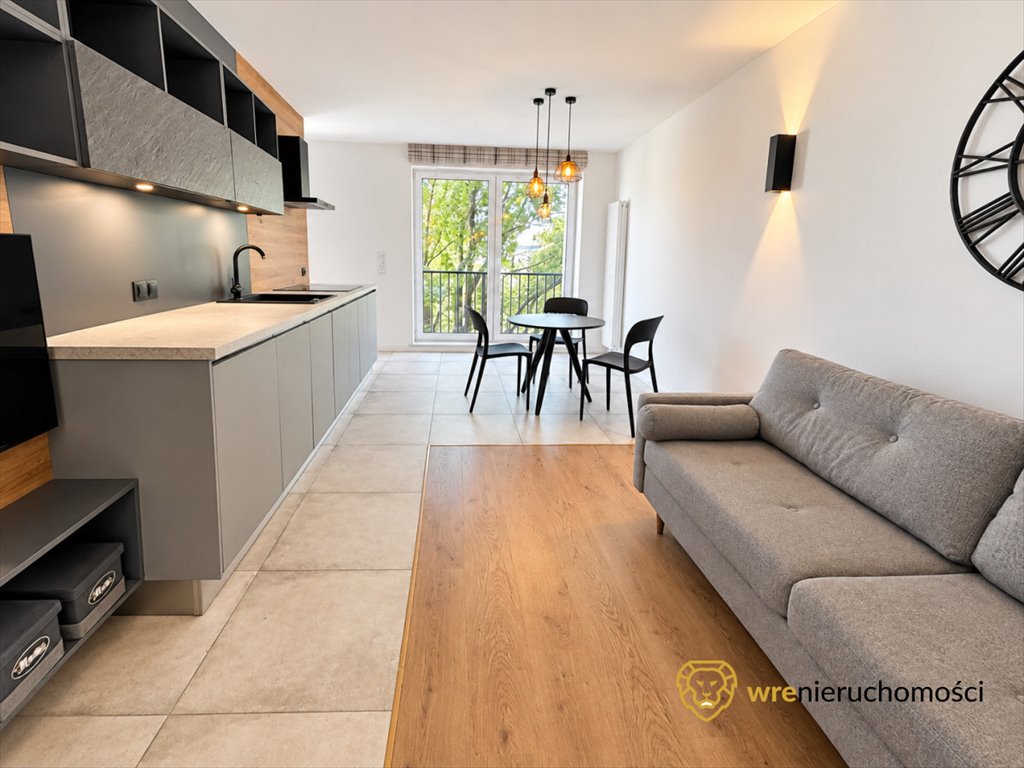Nowoczesne 40 m² z balkonem i widokiem na zieleń. Wrocław, Śródmieście, Henryka Sienkiewicza  40m2 Foto 1