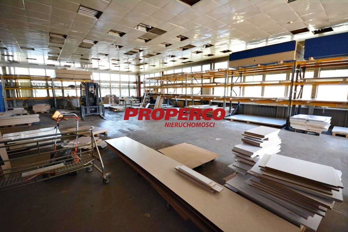 Zapraszam do wynajmu magazynu 753 m² z biurami, ogrzewaniem i ogrodzonym terenem Kielce, Niewachlów Pierwszy  754m2 Foto 1