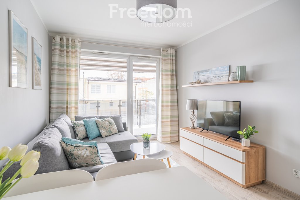 Mieszkanie dwupokojowe na sprzedaż Kołobrzeg, Bałtycka  35m2 Foto 1