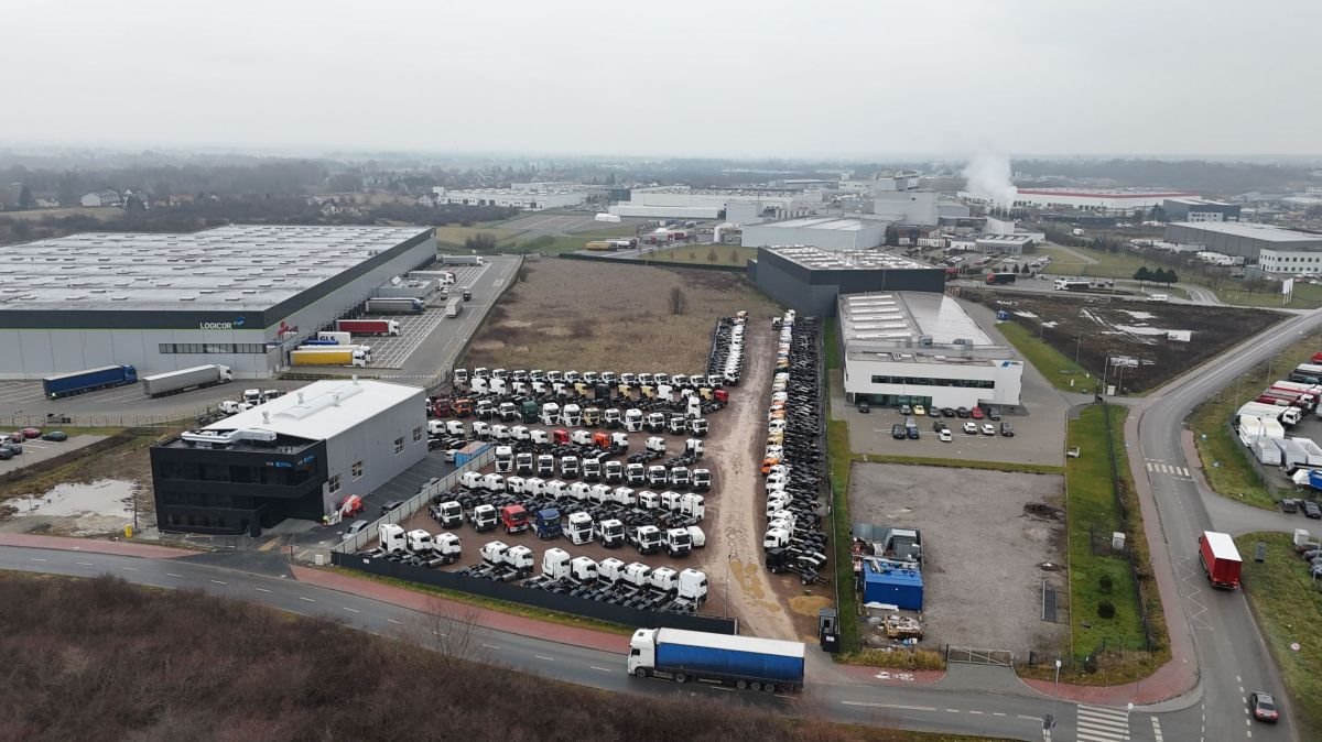 Wynajem placu 10 598 m² w Niepołomicach z monitoringiem Niepołomice, Grabska  10 598m2 Foto 1