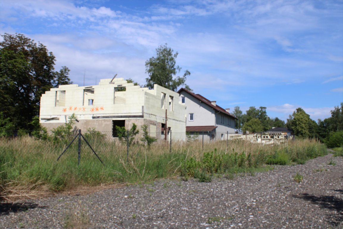 Polecam inwestycyjny dom z garażem i potencjałem usług turystycznych Margonin  176m2 Foto 1
