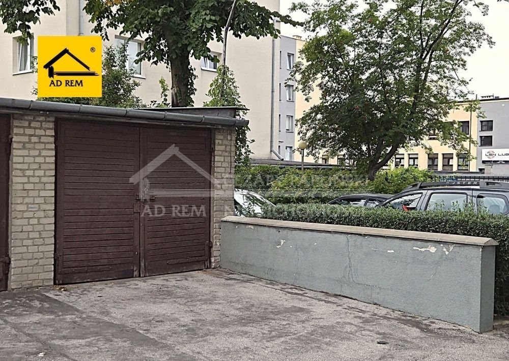 Wynajmę murowany garaż 16,24 m² z miejscem przed Wieniawą Lublin, Wieniawa, Wieniawa, Junoszy  16m2 Foto 1