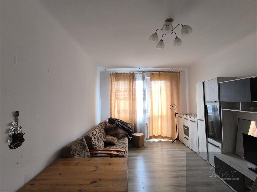 Mieszkanie trzypokojowe na sprzedaż Błonie  65m2 Foto 1