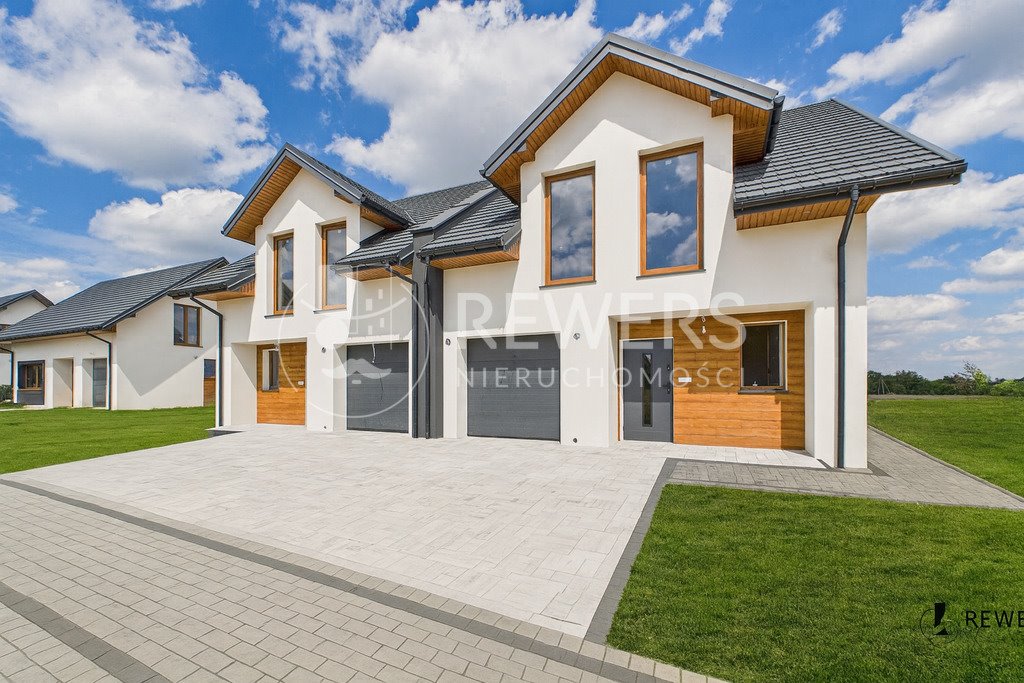 Dom na sprzedaż Niemce  142m2 Foto 1