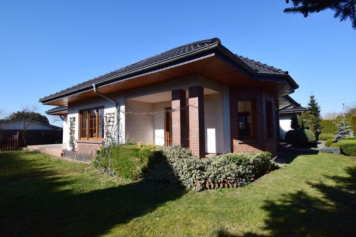 Ekskluzywny dom w Kępie z garażem i strefą usługową Kępa, 1 Maja  326m2 Foto 1