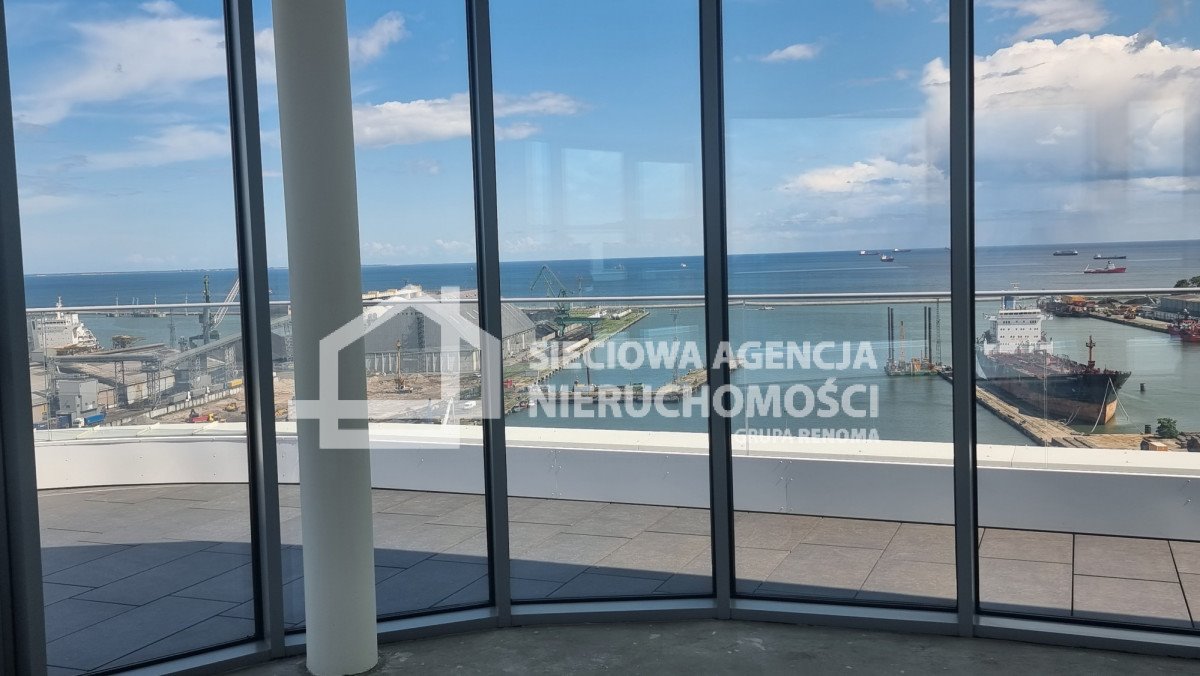 Prestiżowy lokal 64m² na 16. piętrze w nowoczesnej inwestycji Gdynia, Śródmieście  64m2 Foto 1
