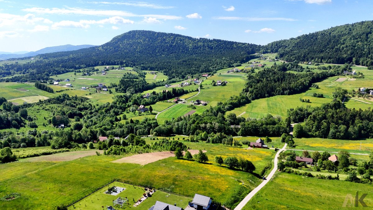 Działka 25,6 arów z dostępem do mediów, spokojna okolica Posadowa Mogilska  2 560m2 Foto 1