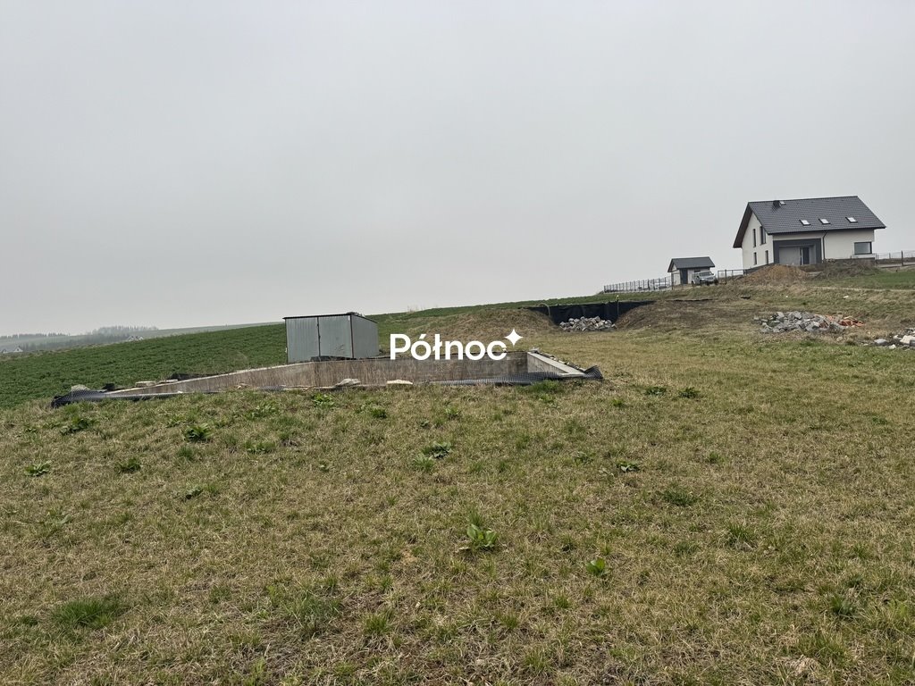 Działka 2770 m² z rozpoczętą budową domu w Skała Skała  2 770m2 Foto 1