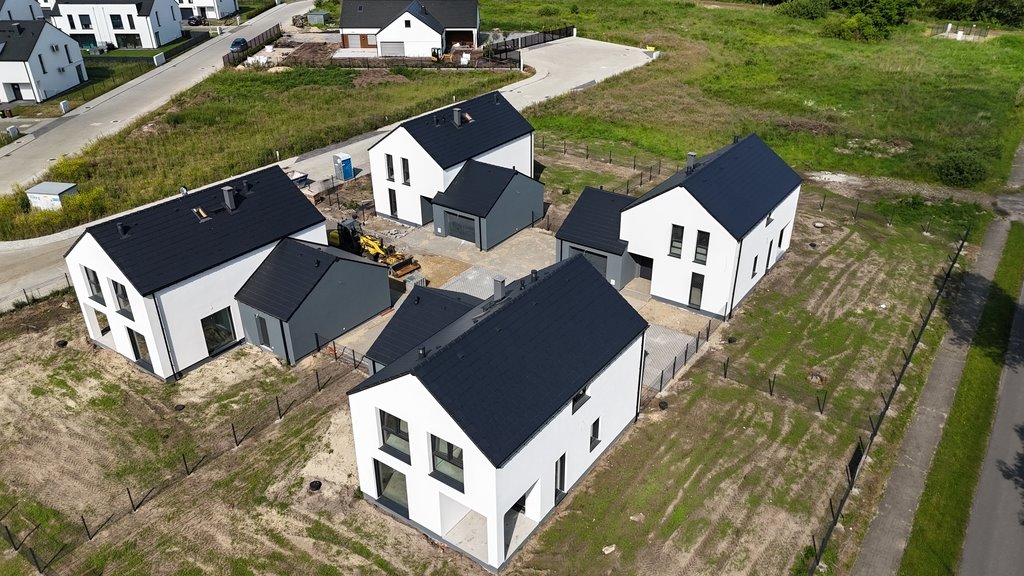 Nowoczesny dom 149 m2 z garażem, ogród i rekreacja Dobra  149m2 Foto 1