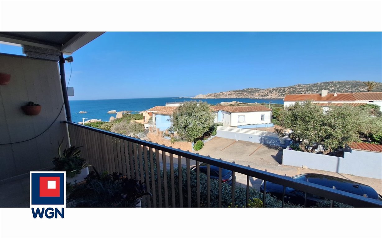 Apartamenty blisko morza na Sardynii z tarasem i garażem Włochy, Santa Reparata  50m2 Foto 1