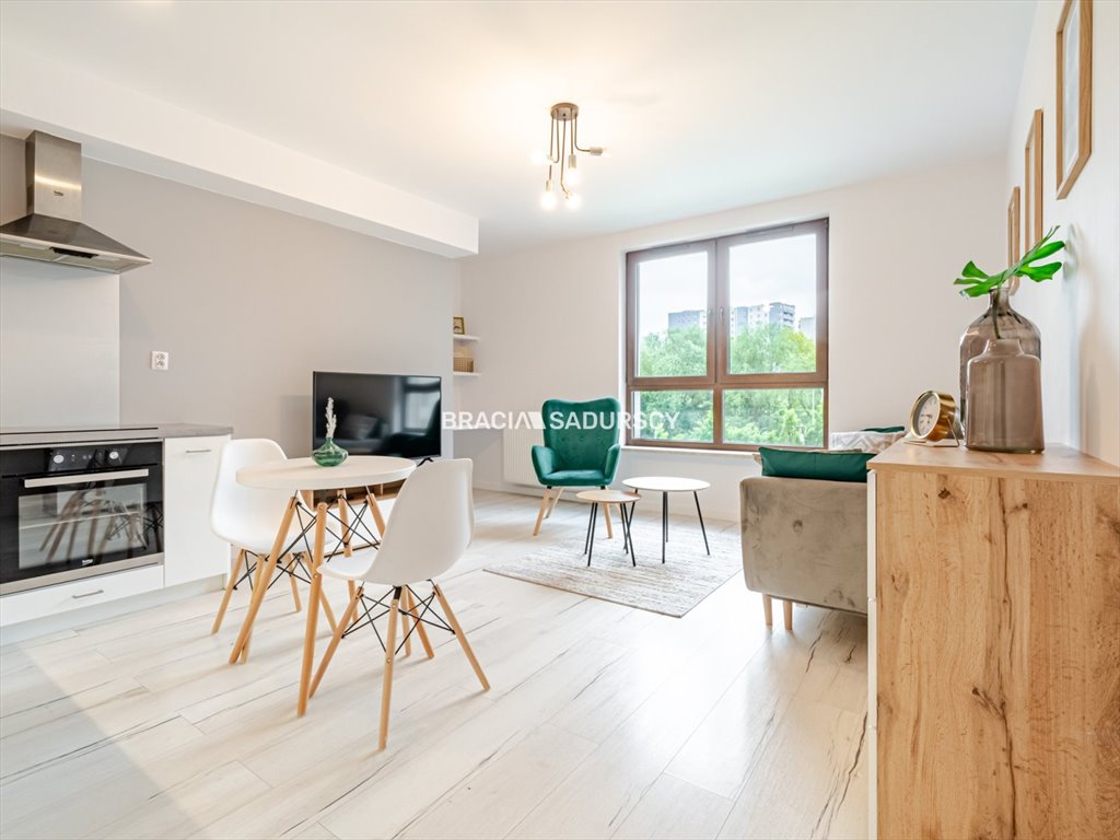 Nowoczesne 33,3 m² w Krakowie - jasne, gotowe do wprowadzenia. Kraków, Mistrzejowice, Mistrzejowice, os. Bohaterów Września  33m2 Foto 1