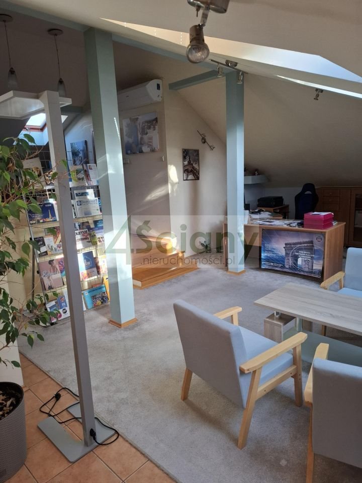 Do sprzedania przestronne 42 m² z 8 oknami dachowymi w Warszawie Warszawa, Wawer, Chorzowska  42m2 Foto 1