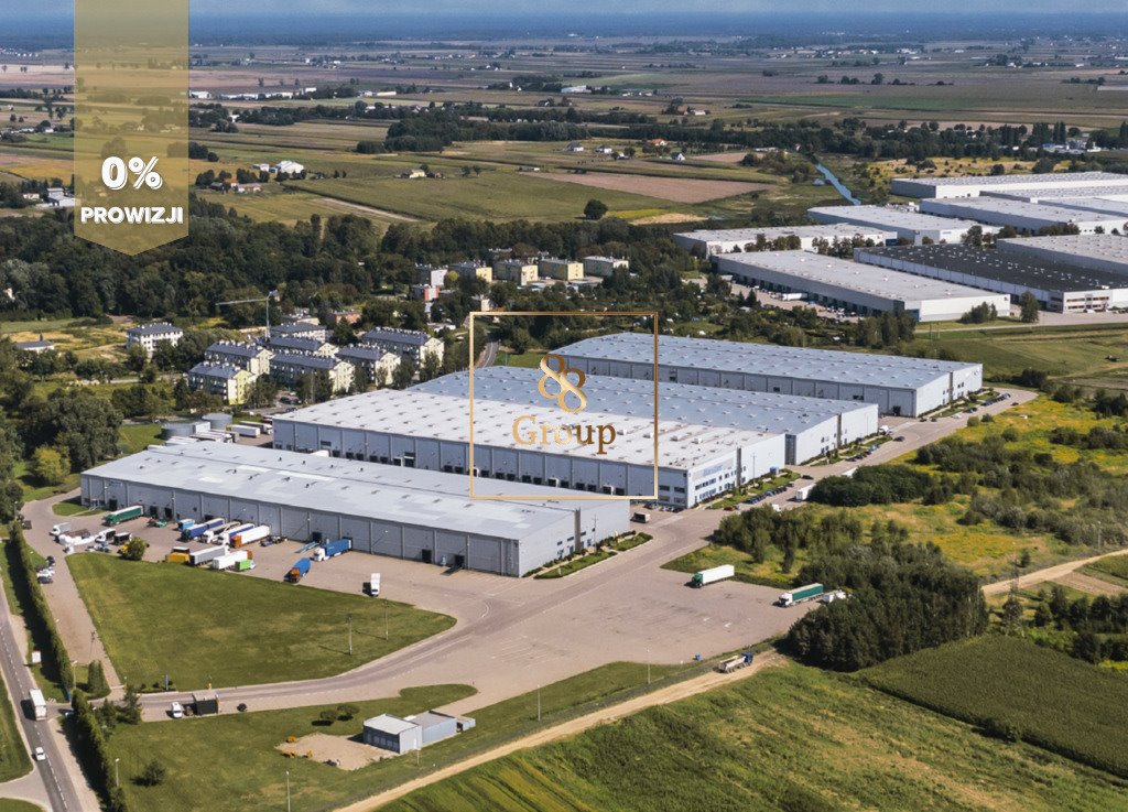 Magazyn 4051 m² z biurem, dokami i parkingiem TIR Pass  4 051m2 Foto 1