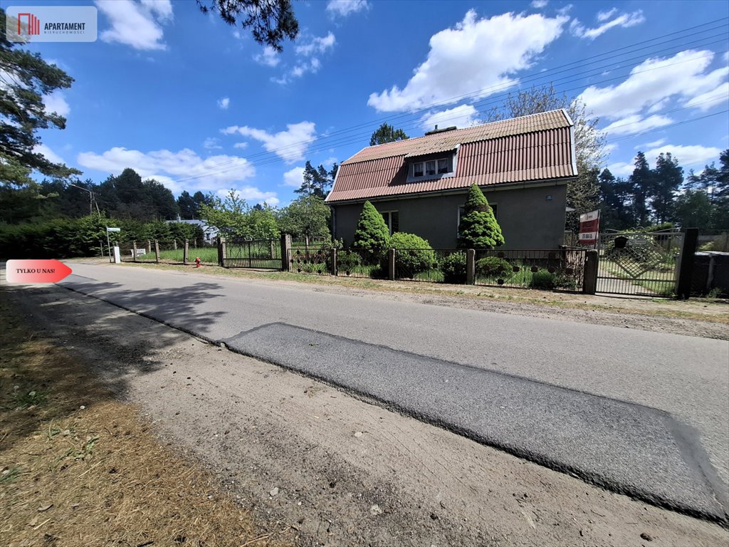 Przestronny dom 110 m² z dużą działką i garażami Łąg  110m2 Foto 1