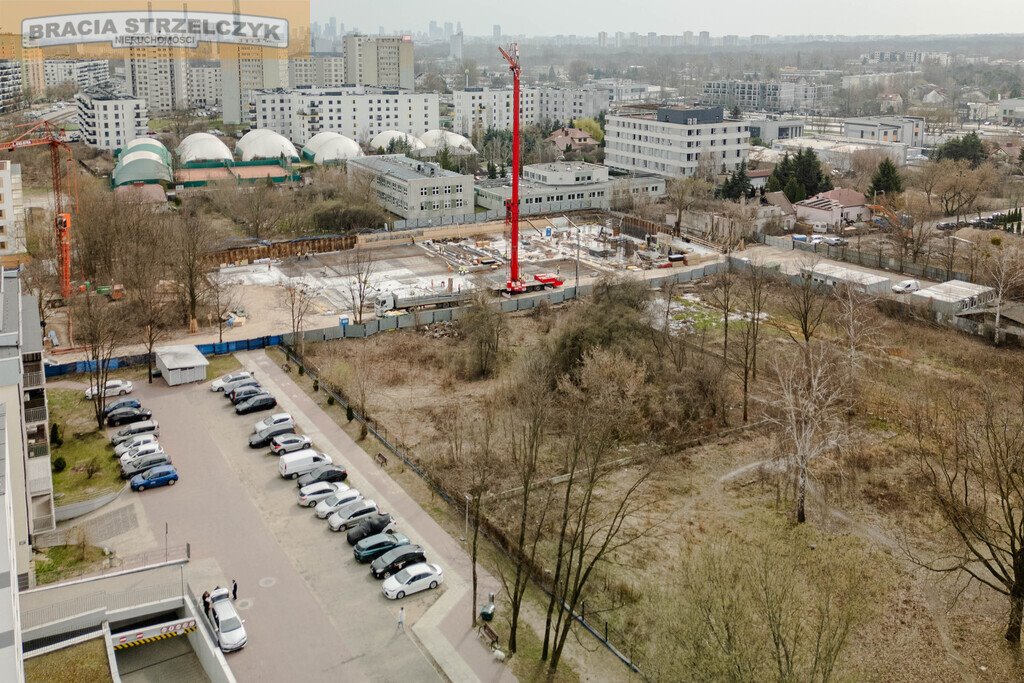 Działka inwestycyjna 2401 m² w Warszawie (MPZP pod usługi i mieszkania) Warszawa, Białołęka  2 401m2 Foto 1