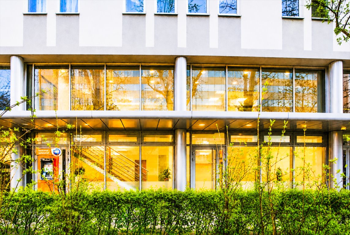 Lokal biurowo-usługowy 256 m2 z klimatyzacją i dużymi witrynami Kraków, Krowodrza, Aleja Kijowska  256m2 Foto 1