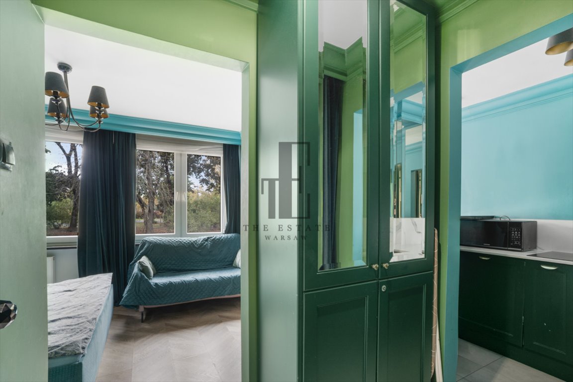 Kawalerka przy Łazienkach Królewskich, 28,5 m2, stylowa Warszawa, Śródmieście, Aleja Jana Chrystiana Szucha  29m2 Foto 1