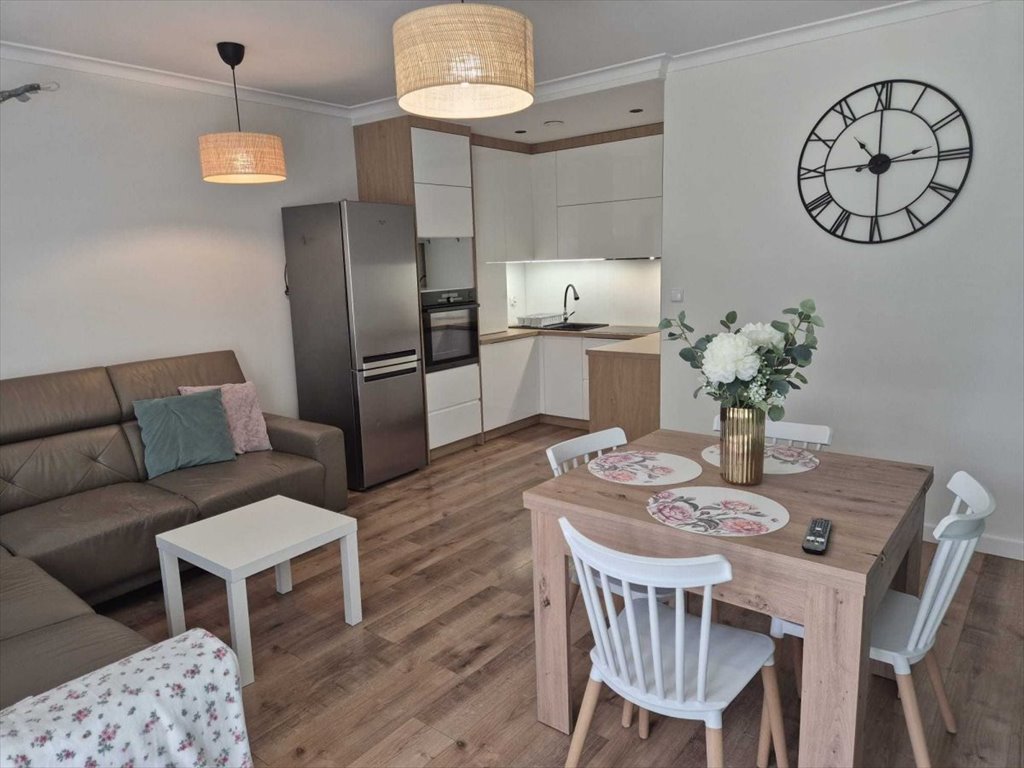 Do sprzedania nowoczesny apartament z ogródkiem 55 m² w Kudowie Kudowa-Zdrój  55m2 Foto 1