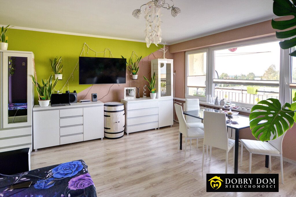 Do sprzedania przestronne 4-pokojowe mieszkanie 71 m² w Lipsku Lipsk  71m2 Foto 1