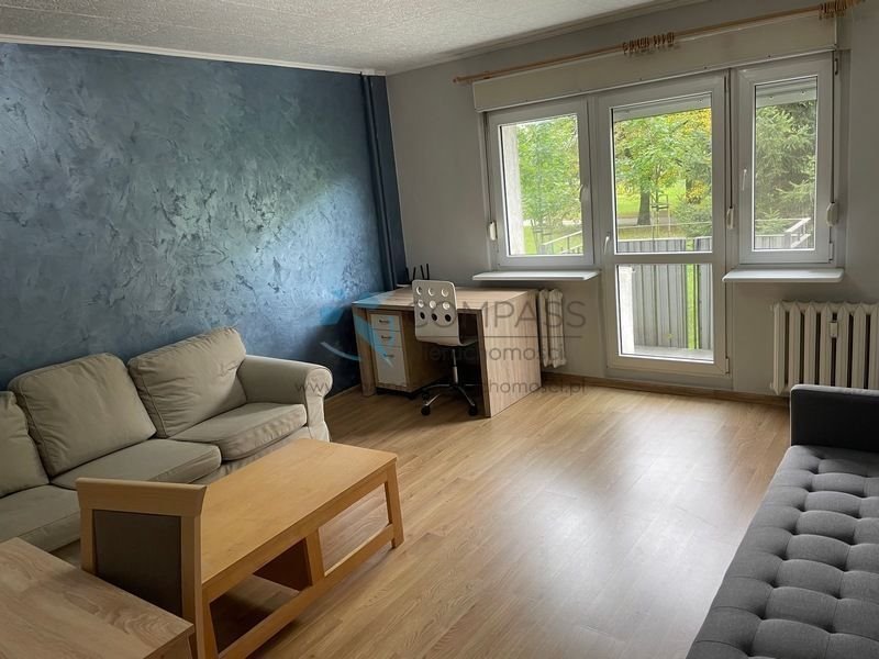 Przestronne 2 pokoje z balkonem i piwnicą, blisko centrum Poznań, Osiedle Wichrowe Wzgórze  46m2 Foto 1