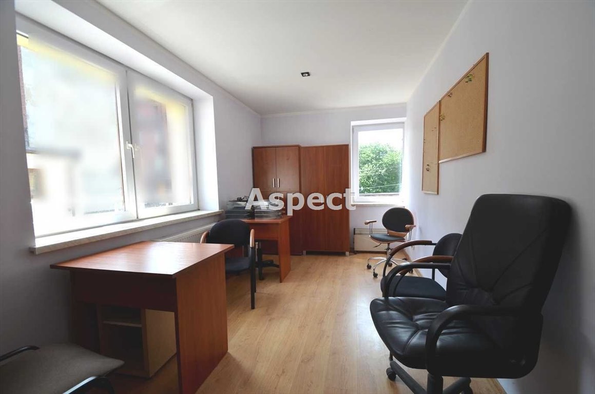 Lokal użytkowy na wynajem Piekary Śląskie, Szarlej  13m2 Foto 1