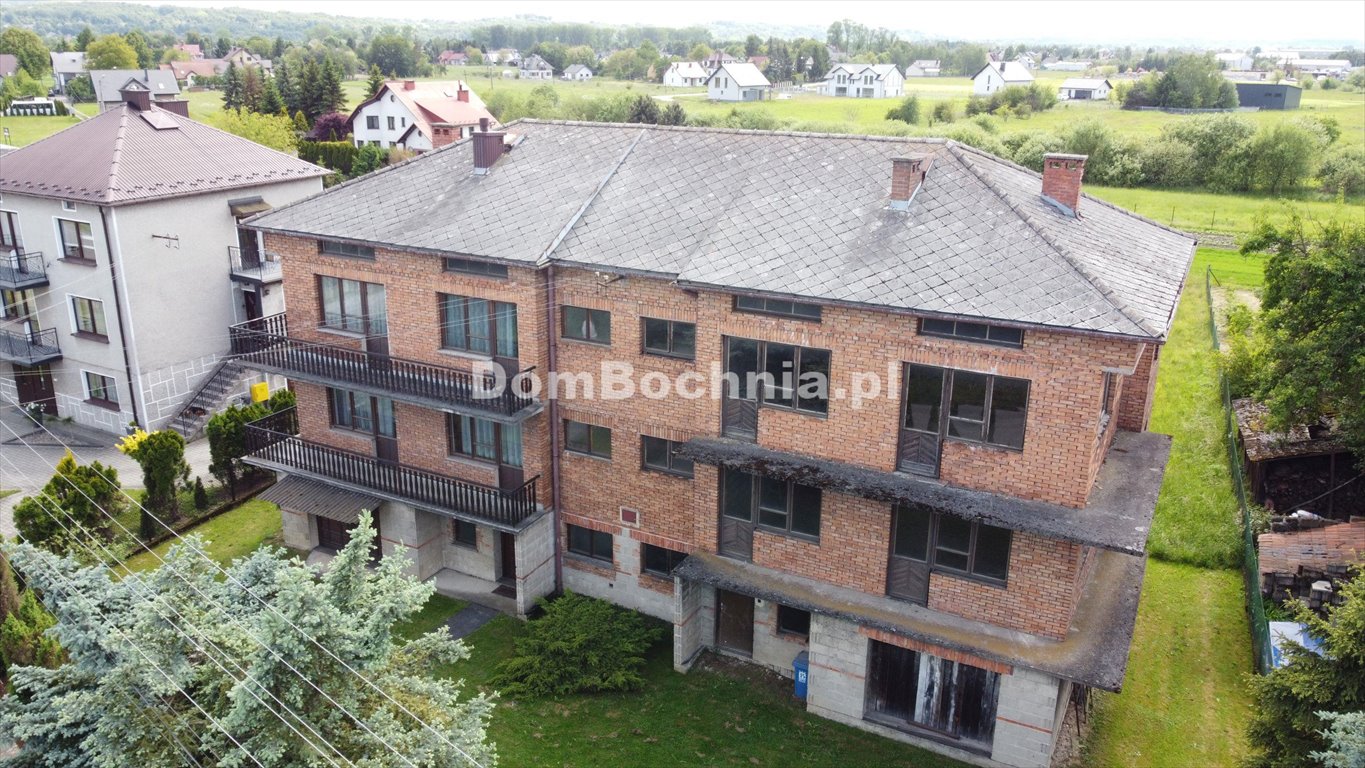 Na sprzedaż dom z 6 niezależnymi mieszkaniami 440 m² w Damienicach Damienice  440m2 Foto 1
