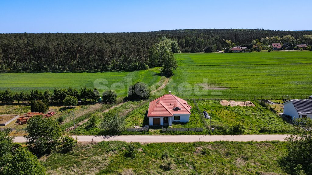 Dom na sprzedaż Radzewice, Wiśniowa 38  215m2 Foto 1