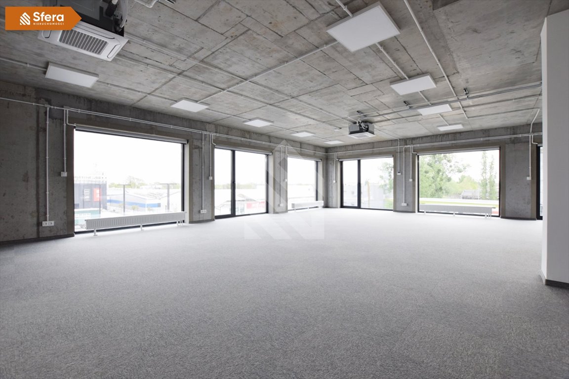 Polecam nowoczesny lokal 260 m2 na wynajem w Bydgoszczy Bydgoszcz, Bartodzieje  260m2 Foto 1