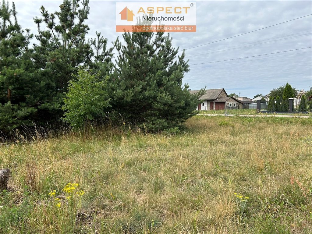 Działka 1091 m² w spokojnej okolicy, asfalt, media Strabla, Strabla, Nowa  1 090m2 Foto 1