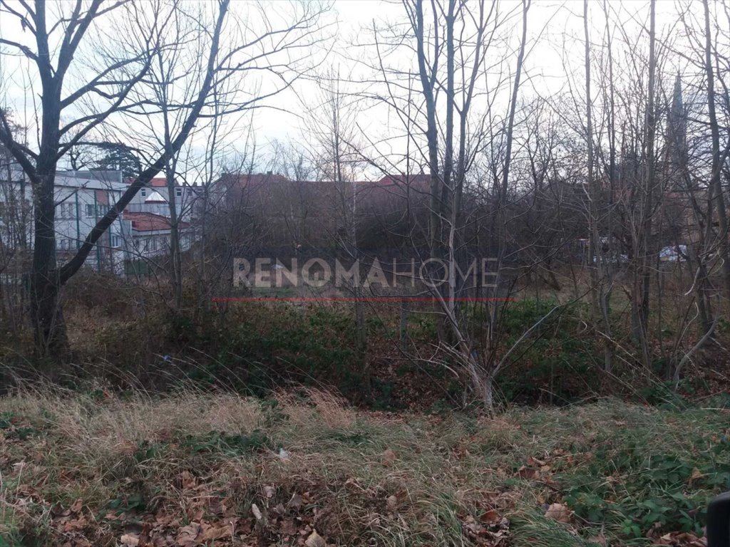 Działka budowlana 2111 m2 z mediami w centrum Pieszyc Pieszyce  2 111m2 Foto 1